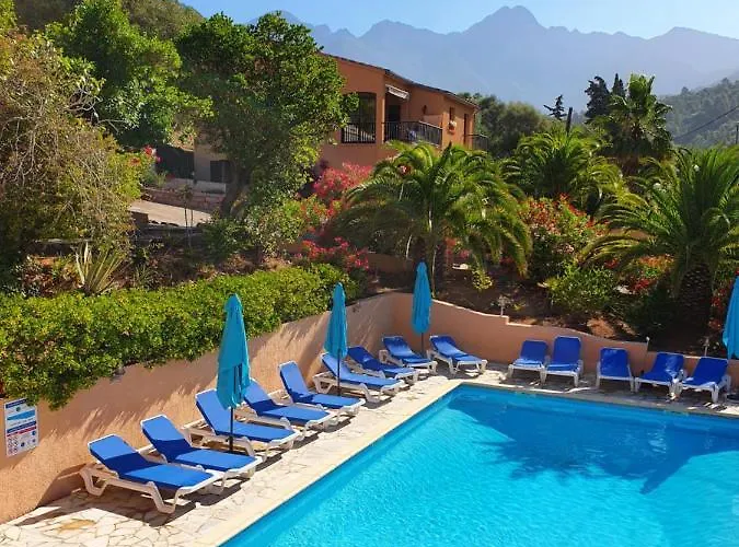 Cabanaccia מלון דירות 3*